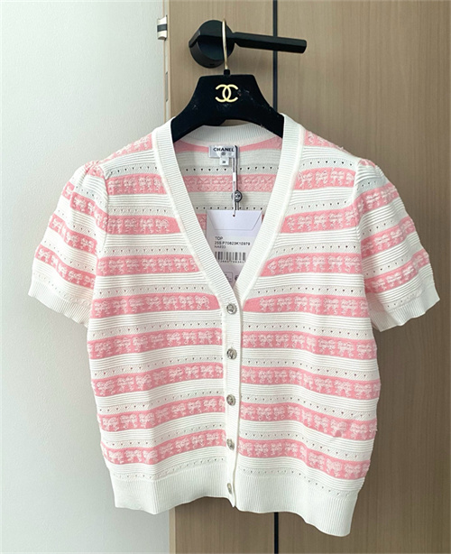샤넬 반팔 가디건 C42303 2025/신상