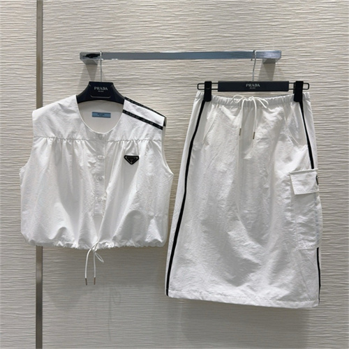 프라다 조끼 스커트 세트 P14101 2025/신상