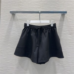 로에베 반바지 L32807 2025/신상