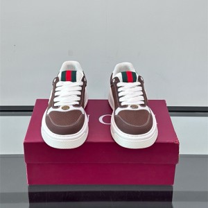 구찌 남성용 스니커즈 G83302-2 2025/신상