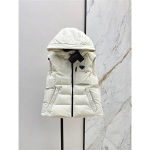 프라다 후드 패딩 조끼 (충전재-거위털) P75405 2025/신상