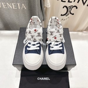 샤넬 여성용 스니커즈 C60889-1 2025/신상