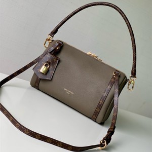 루이비통 익스프레스 숄더백 PM M26360 2025/신상