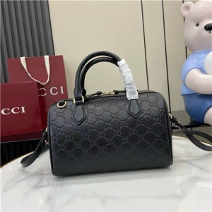 구찌 GG 엠보스 더플백 848886 2025/신상