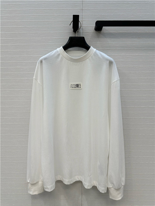 메종 마르지엘라 긴팔 티셔츠 M92301 2025/신상