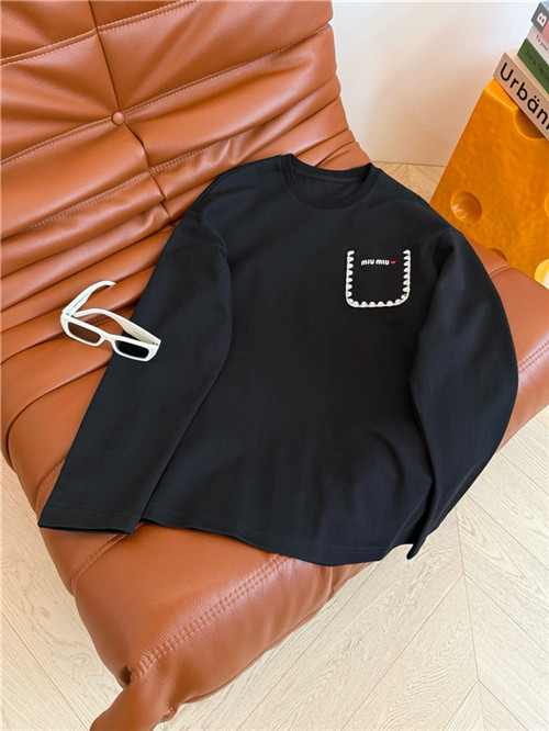 미우미우 긴팔 티셔츠 M41956 2025/신상
