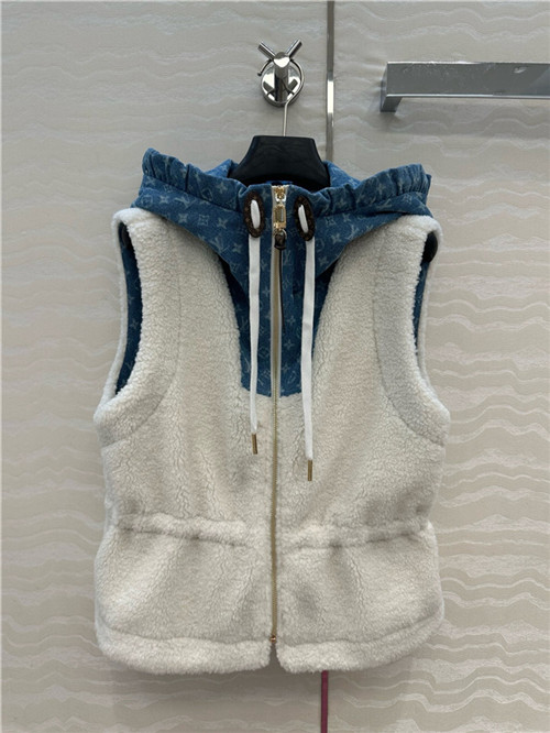 루이비통 후드 조끼 L13407 2025/신상