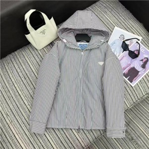 프라다 후드 솜 자켓 P53997 2025/신상