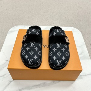 루이비통 남여공용 슬리퍼 L53292-2 2025/신상