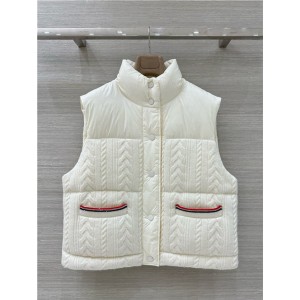 톰브라운 패딩 조끼 (충전재-거위털) T55806 2025/신상