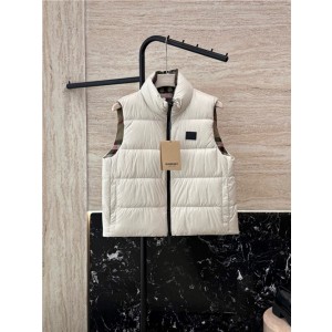 버버리 양면 패딩 조끼 B95209 2025/신상