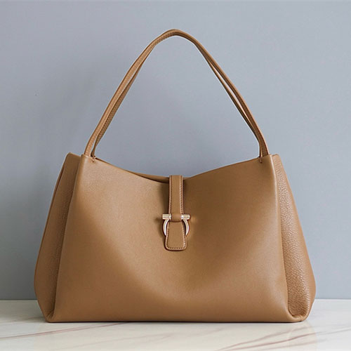 페레가모 쇼퍼백 FE219804 2025/신상