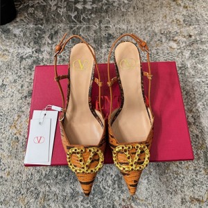 발렌티노 여성용 샌들 (굽높이9.5CM) V40596-1 2025/신상