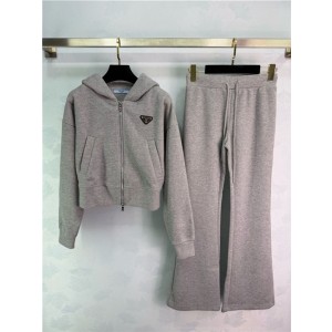 프라다 후드 트레이닝 세트 P74305 2025/신상