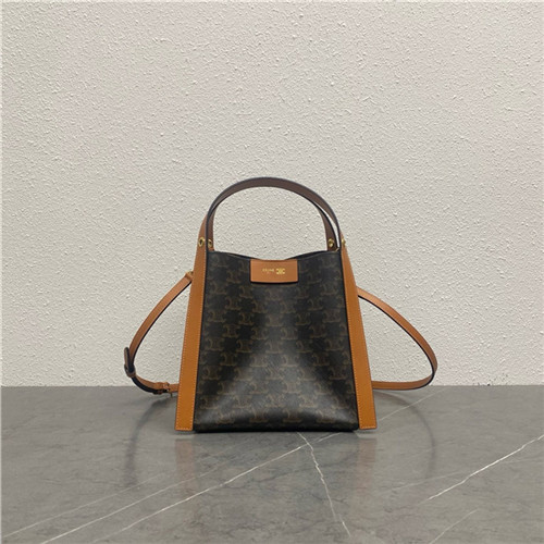 셀린느 트리옹프 스몰 큐보백 124182 2025/신상