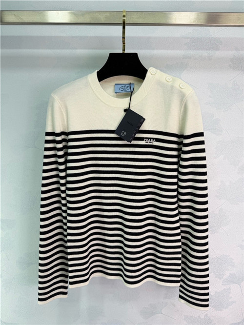 프라다 긴팔 니트 P02409 2026/신상