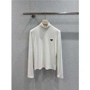 프라다 긴팔 티셔츠 P72256 2026/신상