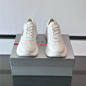 프라다 남성용 스니커즈 P47336-2 2026/신상