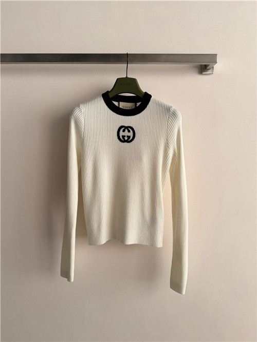 구찌 긴팔 니트 G42202 2026/신상