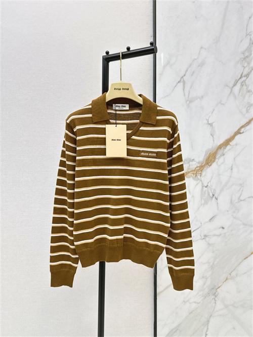 미우미우 긴팔 폴로 니트 M72495 2026/신상