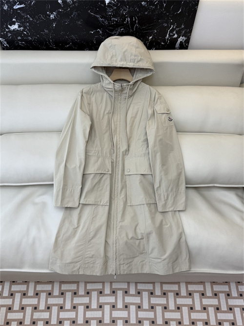 몽클레어 바람막이 후드 자켓 M36209 2026/신상