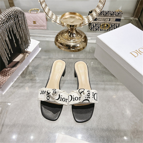 디올 여성용 슬리퍼 (굽높이4CM) D19121-1 2026/신상