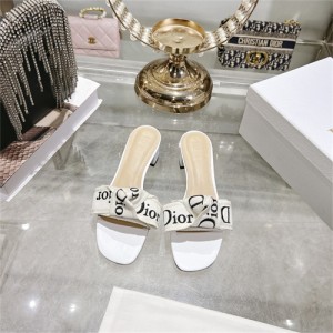 디올 여성용 슬리퍼 (굽높이4CM) D19121-2 2026/신상