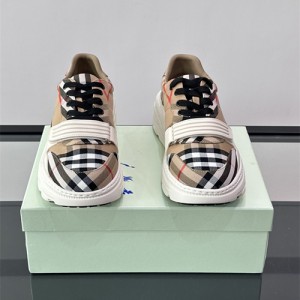 버버리 남성용 스니커즈 B69835-1 2026/신상