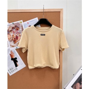 미우미우 반팔 티셔츠 M81750 2026/신상