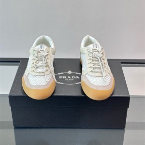 프라다 남성용 스니커즈 P51997-1 2026/신상