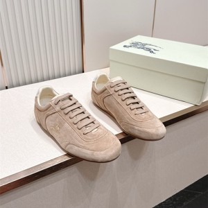 버버리 남여공용 스니커즈 B95342-2 2026/신상