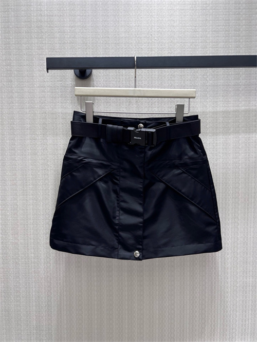 프라다 스커트 P72805 2026/신상