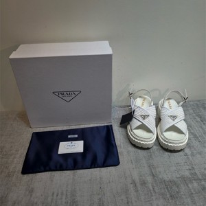 프라다 여성용 샌들 P78055-1 2026/신상