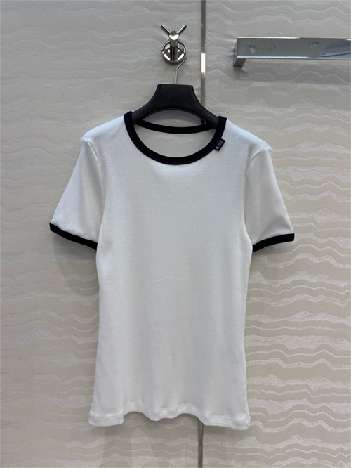 프라다 반팔 티셔츠 P91458 2026/신상