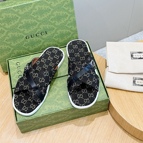 구찌 남성용 슬리퍼 G62686-2 2026/신상