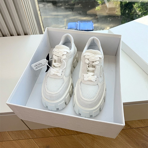 프라다 여성용 스니커즈 P68433-1 2026/신상