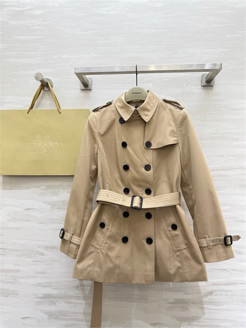 버버리 바람막이 자켓 B64206 2026/신상