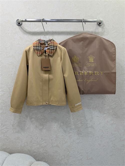 버버리 자켓 B53705 2026/신상